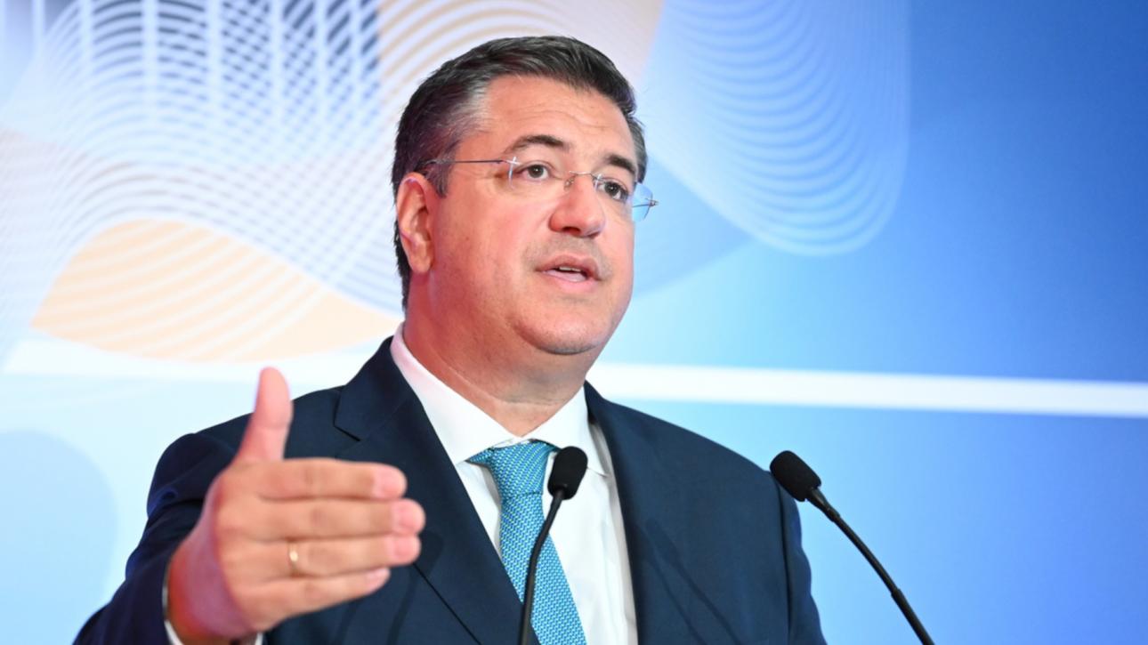 Κομισιόν: Υπογράφηκε ο Κώδικας Δεοντολογίας της ΕΕ για αξιόπιστες ηλεκτρονικές αξιολογήσεις στον τουρισμό